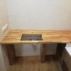 Столешница из сращенной лиственницы для ванной